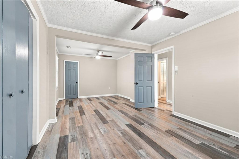 Photo 12 of 50 residential for sale in Hampton virginia