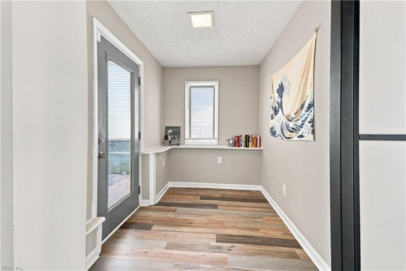 Photo 15 of 50 residential for sale in Hampton virginia