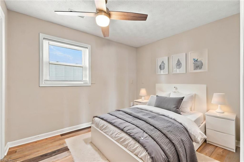 Photo 17 of 50 residential for sale in Hampton virginia