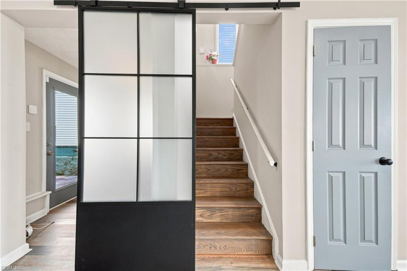 Photo 19 of 50 residential for sale in Hampton virginia