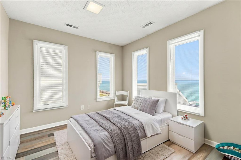 Photo 29 of 50 residential for sale in Hampton virginia