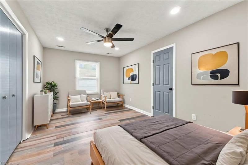 Photo 31 of 50 residential for sale in Hampton virginia
