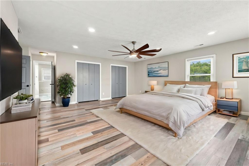 Photo 33 of 50 residential for sale in Hampton virginia