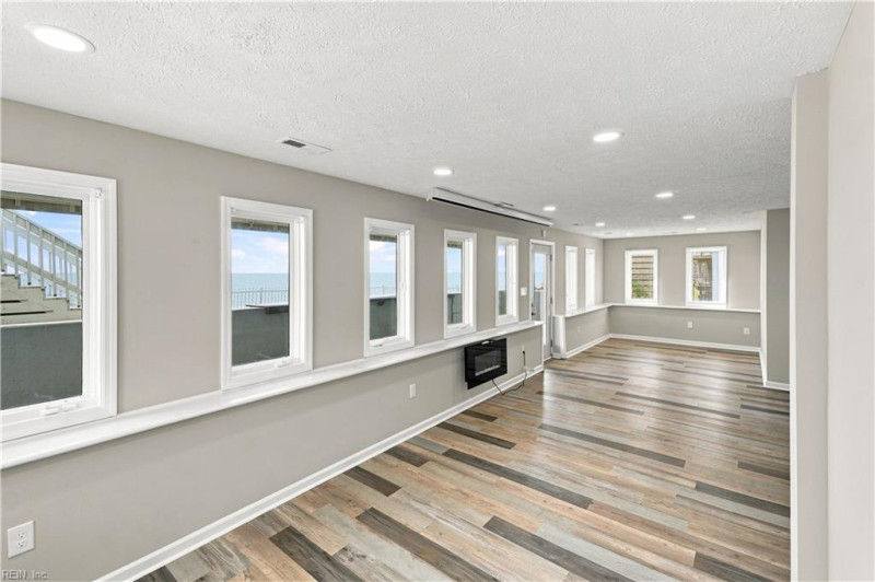 Photo 8 of 50 residential for sale in Hampton virginia
