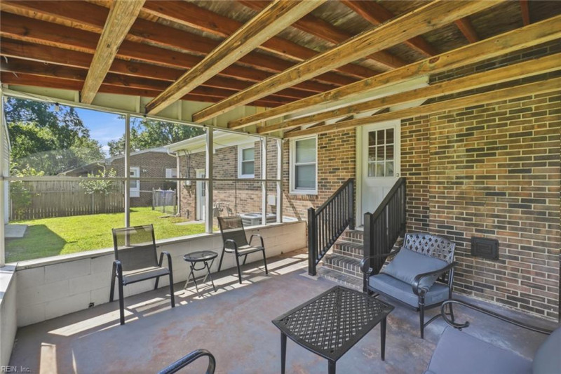 Photo 25 of 35 residential for sale in Portsmouth virginia