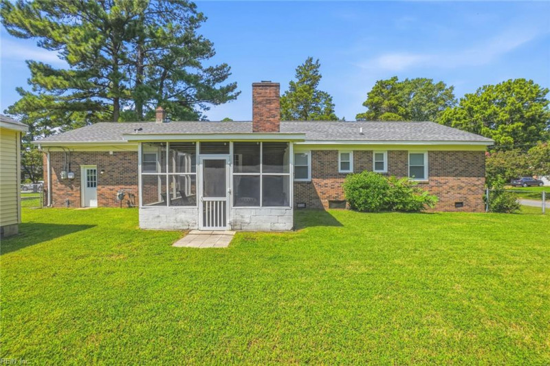 Photo 28 of 35 residential for sale in Portsmouth virginia