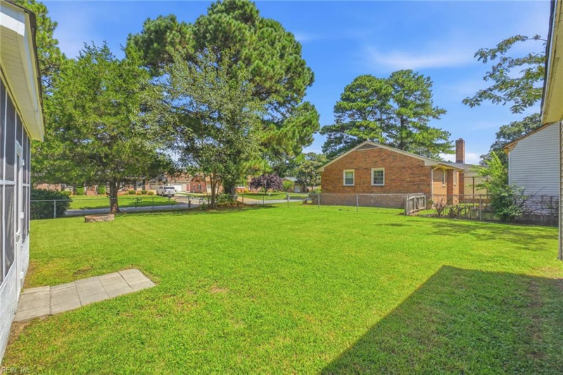 Photo 30 of 35 residential for sale in Portsmouth virginia