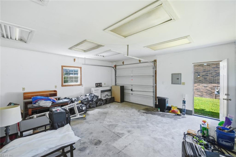 Photo 32 of 35 residential for sale in Portsmouth virginia