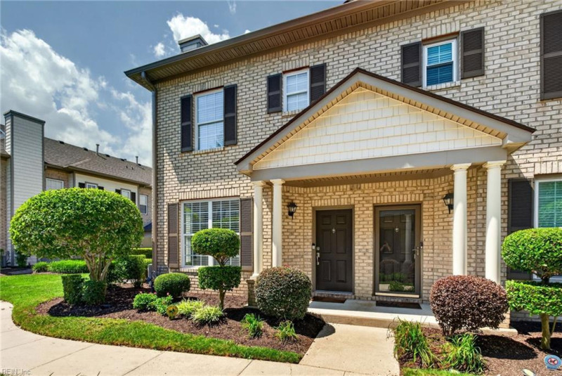 Photo 1 of 31 residential for sale in Virginia Beach virginia