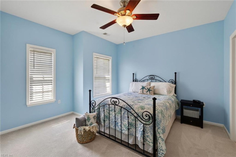 Photo 14 of 31 residential for sale in Virginia Beach virginia