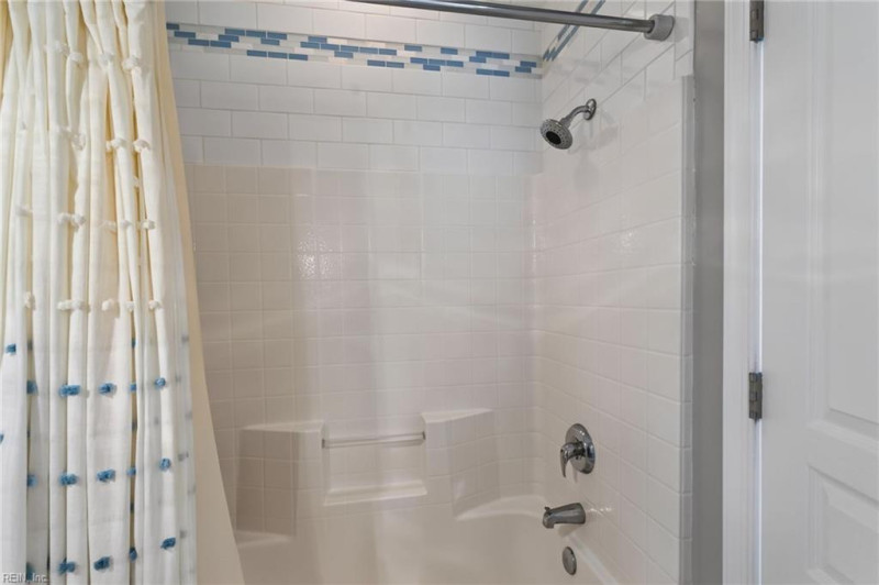 Photo 18 of 31 residential for sale in Virginia Beach virginia