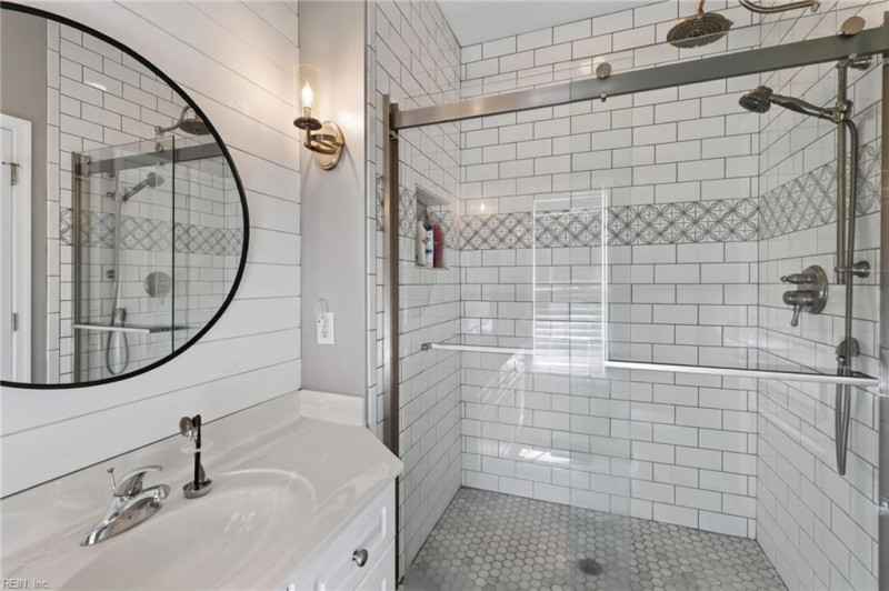 Photo 23 of 31 residential for sale in Virginia Beach virginia