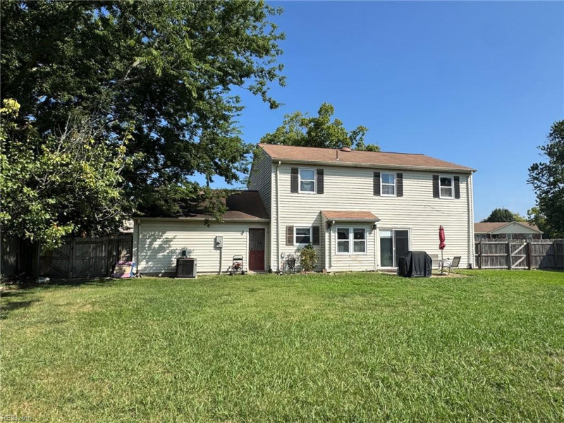 Photo 4 of 36 residential for sale in Virginia Beach virginia