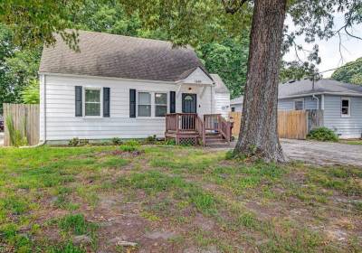 1605 Laurel Avenue, Chesapeake, VA 23325