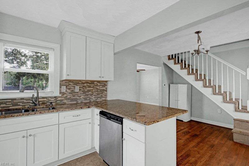 Photo 21 of 26 residential for sale in Chesapeake virginia