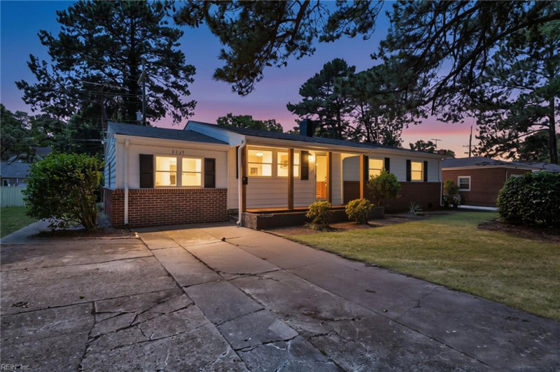 Photo 4 of 49 residential for sale in Norfolk virginia