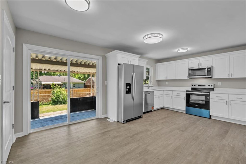 Photo 6 of 49 residential for sale in Norfolk virginia