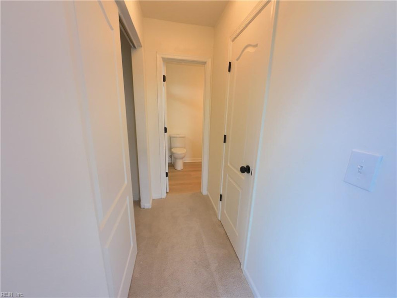 Photo 18 of 34 residential for sale in Moyock virginia