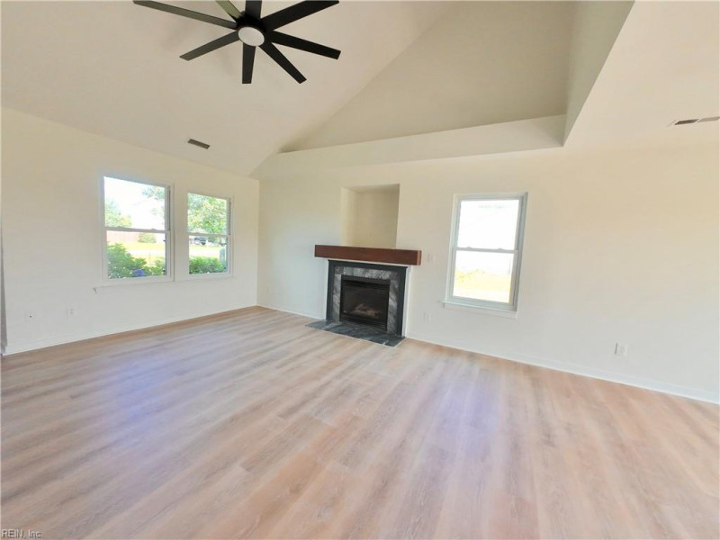Photo 3 of 34 residential for sale in Moyock virginia