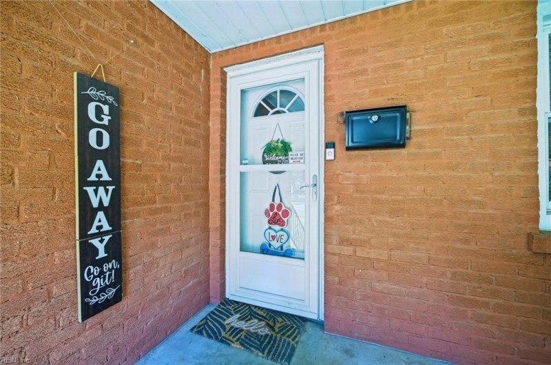 Photo 11 of 45 residential for sale in Portsmouth virginia