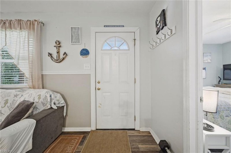 Photo 12 of 45 residential for sale in Portsmouth virginia