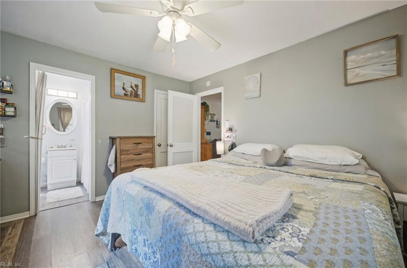 Photo 22 of 45 residential for sale in Portsmouth virginia