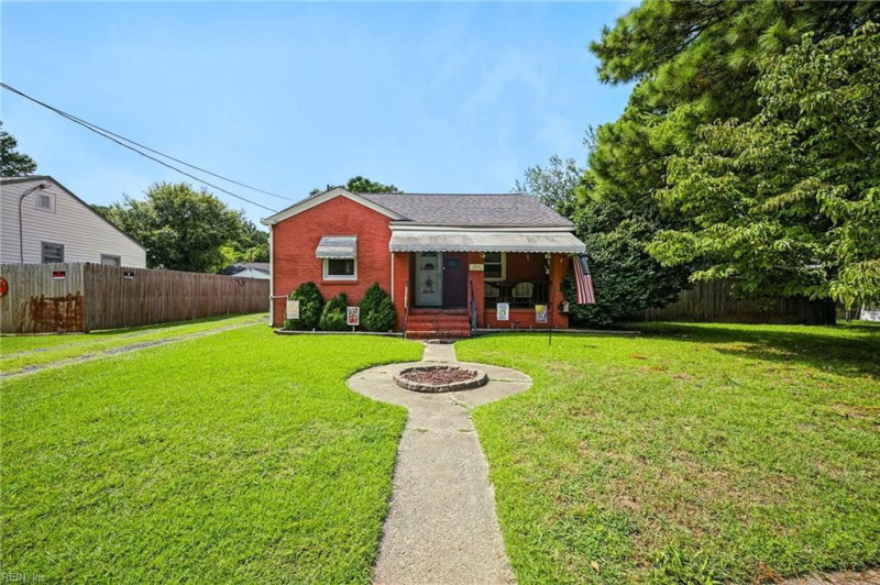 Photo 7 of 45 residential for sale in Portsmouth virginia