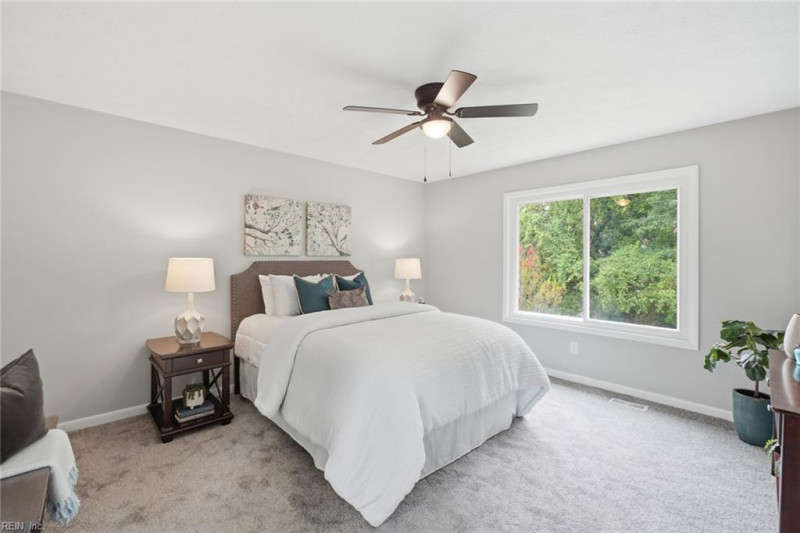 Photo 17 of 34 residential for sale in Hampton virginia