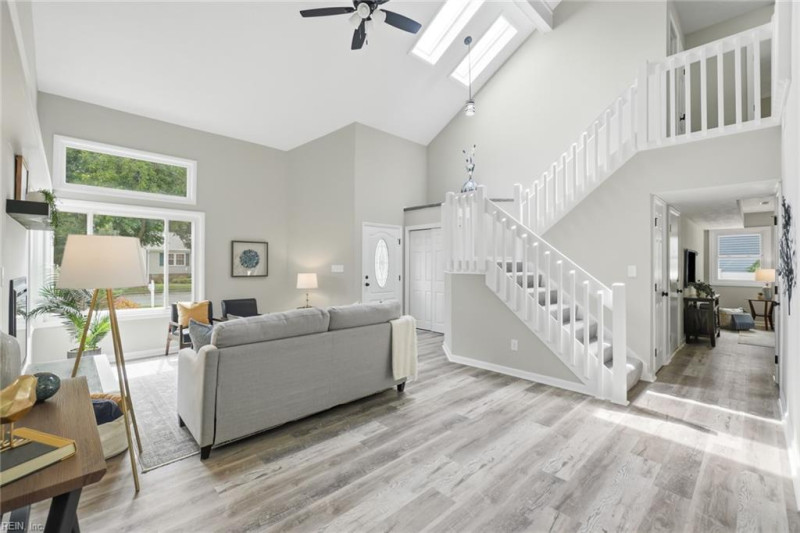 Photo 7 of 34 residential for sale in Hampton virginia