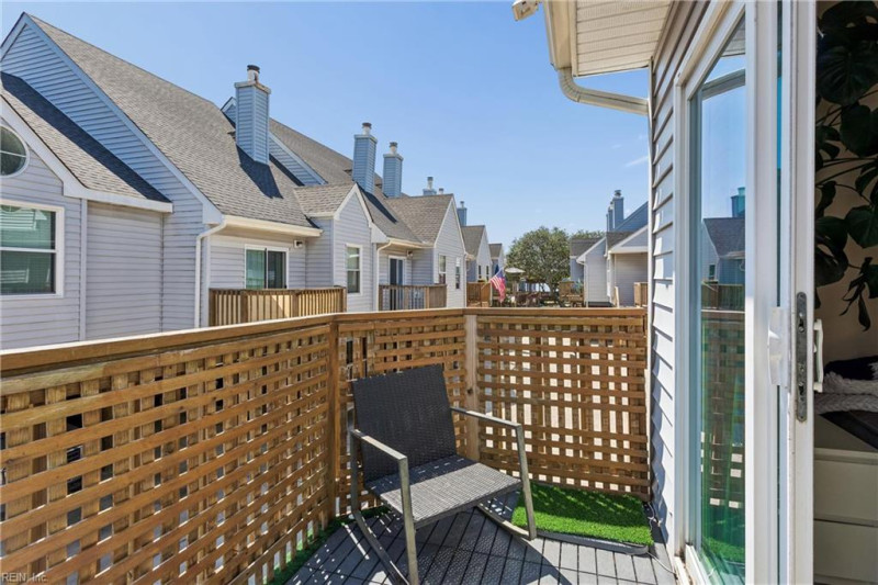 Photo 11 of 38 residential for sale in Norfolk virginia