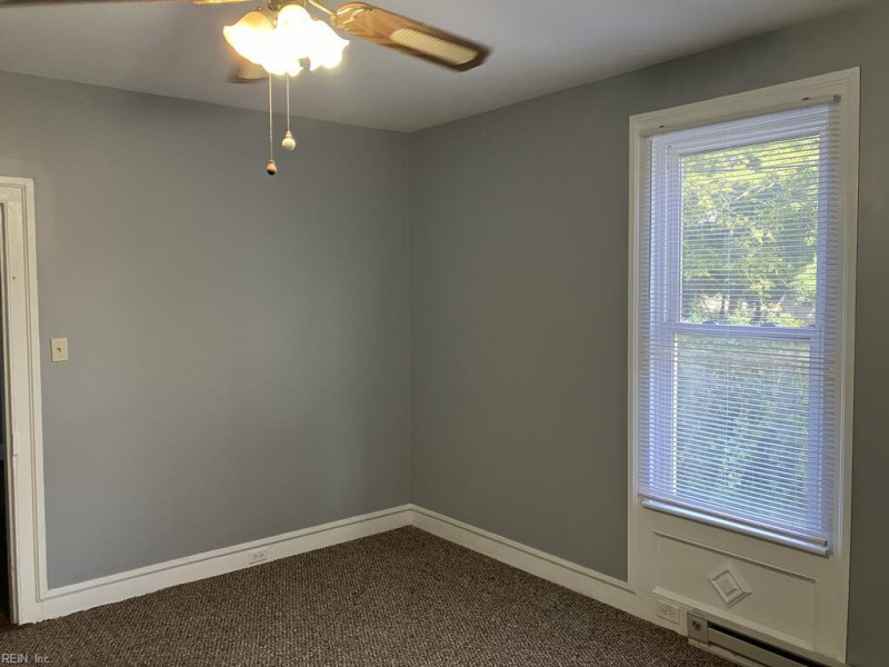 Photo 11 of 14 residential for sale in Accomack County virginia