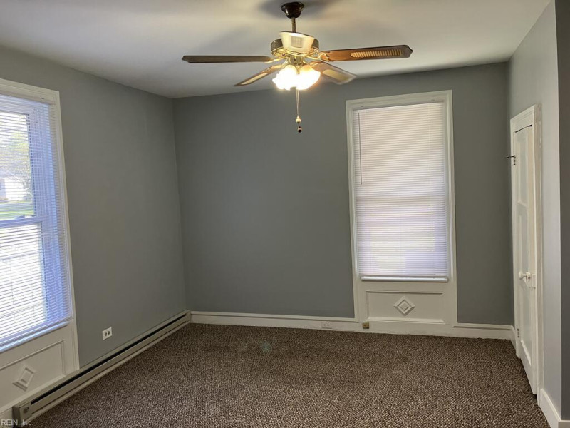 Photo 12 of 14 residential for sale in Accomack County virginia