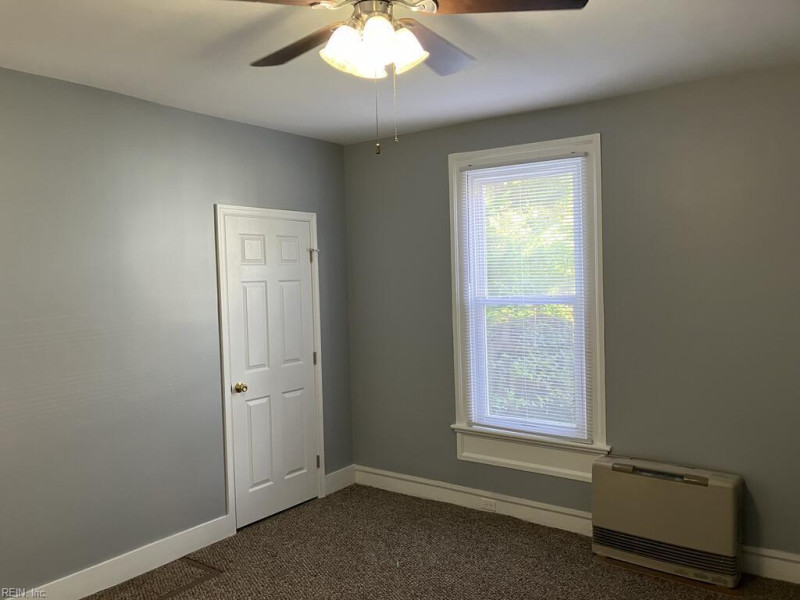 Photo 8 of 14 residential for sale in Accomack County virginia