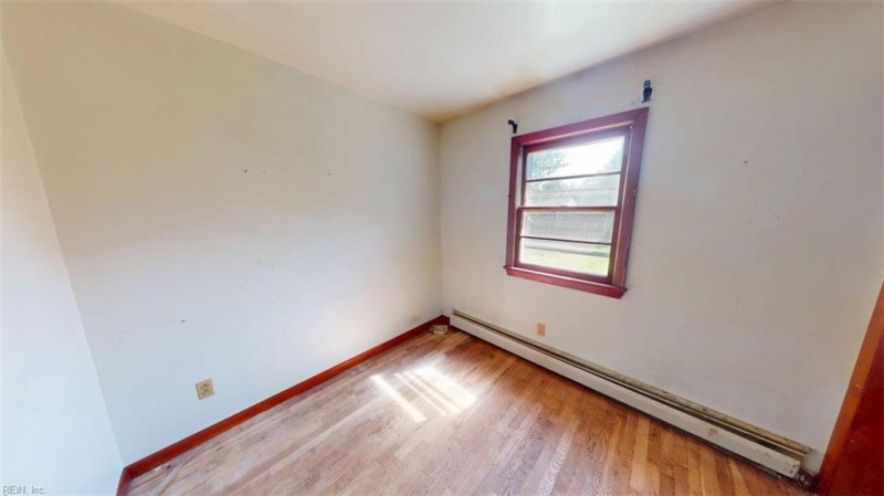 Photo 19 of 50 residential for sale in Norfolk virginia