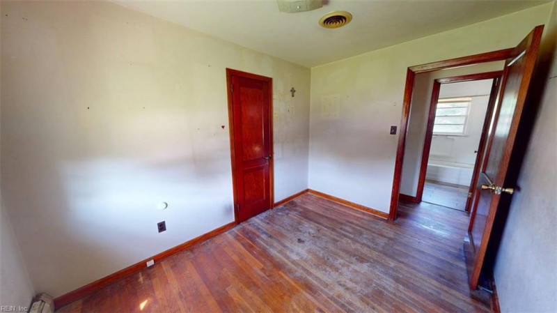 Photo 30 of 50 residential for sale in Norfolk virginia
