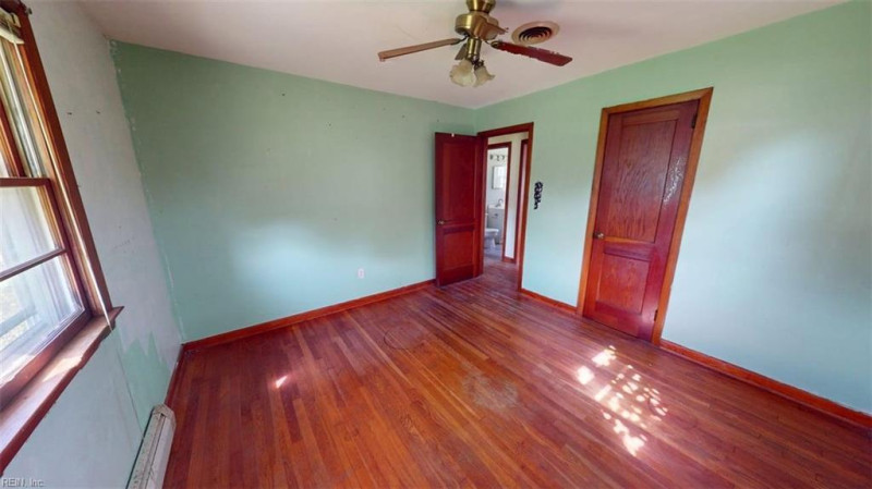 Photo 34 of 50 residential for sale in Norfolk virginia