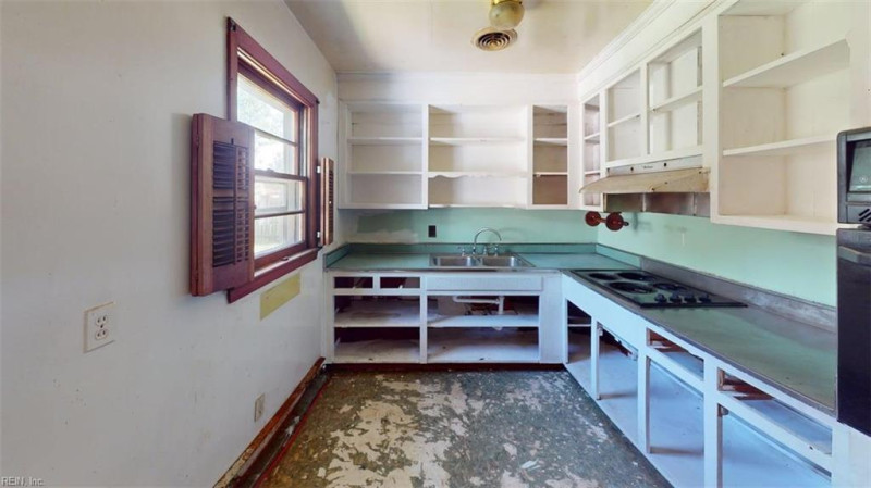 Photo 43 of 50 residential for sale in Norfolk virginia