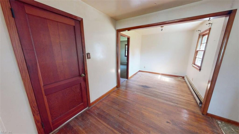 Photo 8 of 50 residential for sale in Norfolk virginia