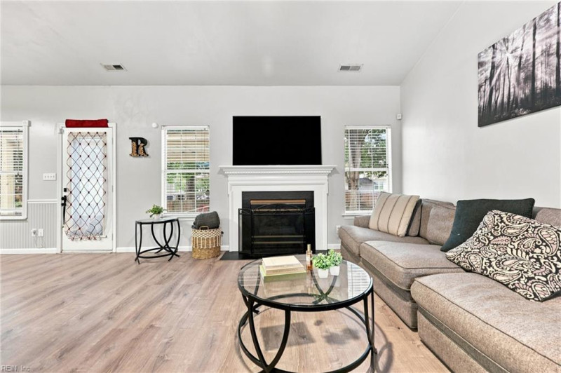 Photo 7 of 39 residential for sale in Suffolk virginia Photo 7 of 39 residential for sale in Suffolk virginia