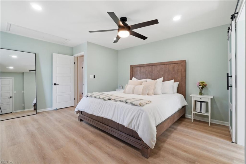 Photo 18 of 30 residential for sale in Virginia Beach virginia