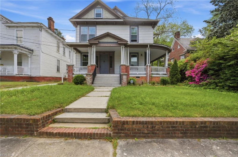 Photo 1 of 40 residential for sale in Suffolk virginia