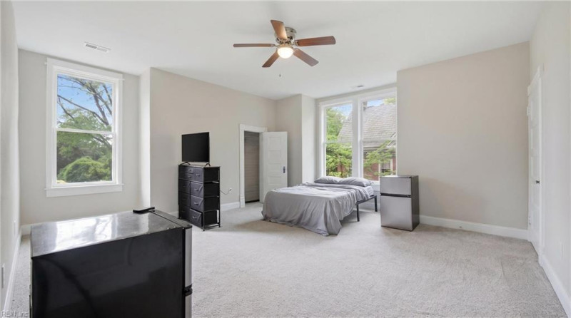 Photo 25 of 40 residential for sale in Suffolk virginia