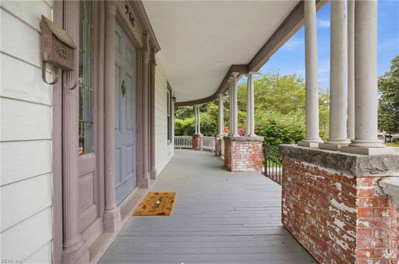 Photo 5 of 40 residential for sale in Suffolk virginia
