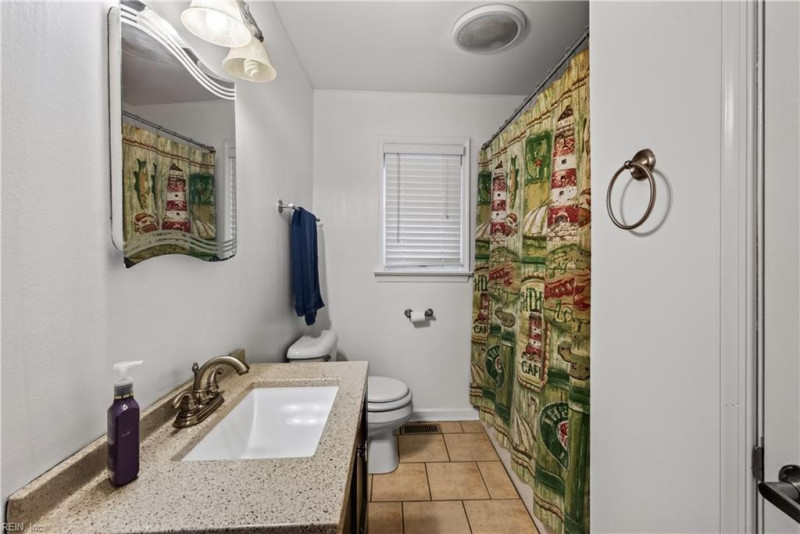 Photo 17 of 31 residential for sale in Chesapeake virginia Photo 17 of 31 residential for sale in Chesapeake virginia