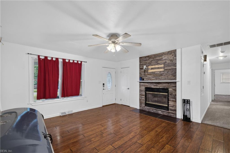 Photo 8 of 31 residential for sale in Chesapeake virginia Photo 8 of 31 residential for sale in Chesapeake virginia