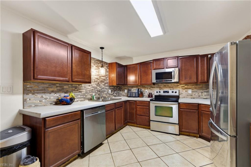 Photo 9 of 31 residential for sale in Chesapeake virginia Photo 9 of 31 residential for sale in Chesapeake virginia