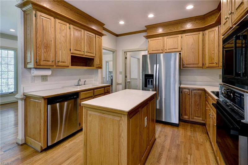 Photo 14 of 47 residential for sale in Williamsburg virginia