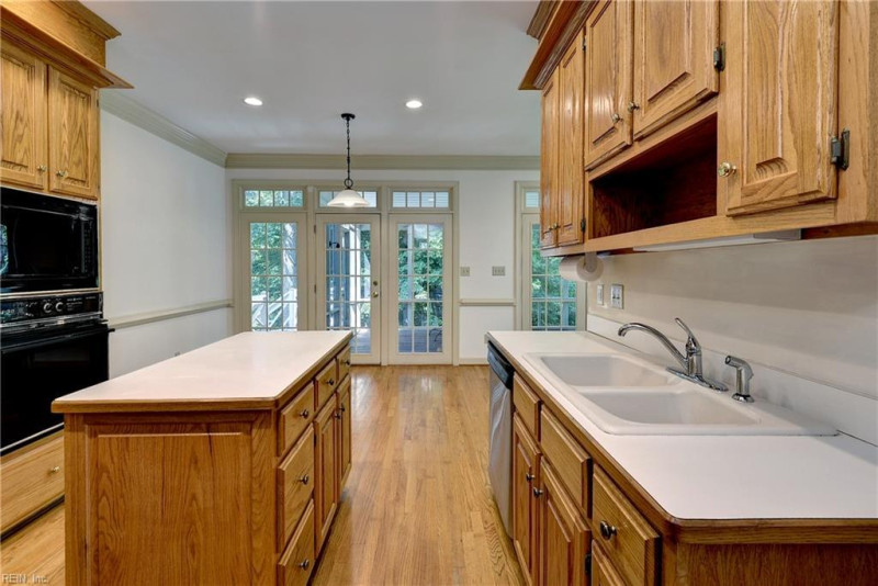 Photo 17 of 47 residential for sale in Williamsburg virginia