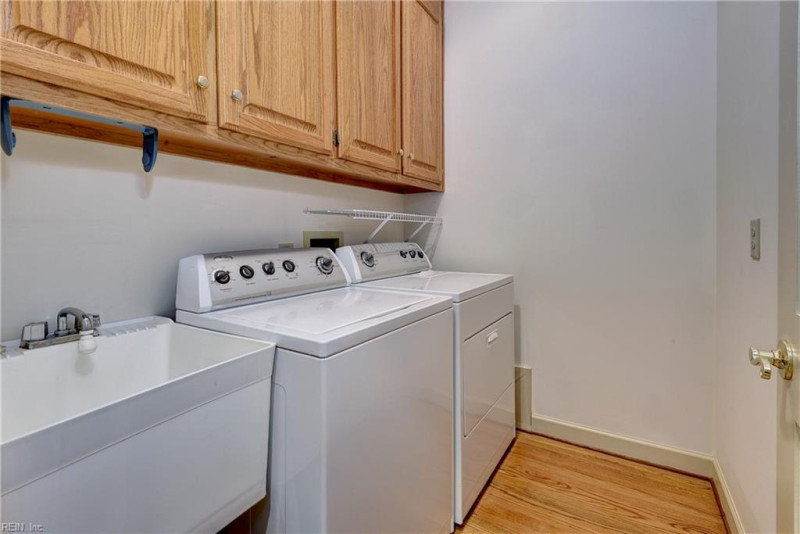 Photo 18 of 47 residential for sale in Williamsburg virginia