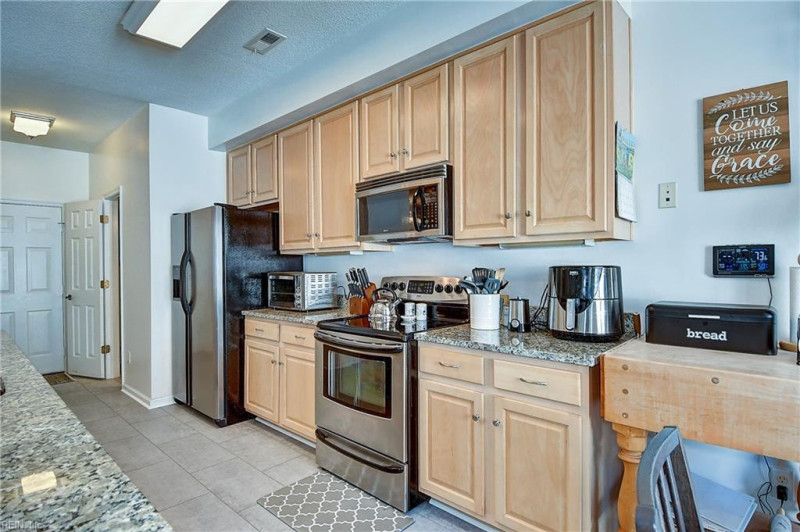 Photo 20 of 48 residential for sale in Virginia Beach virginia